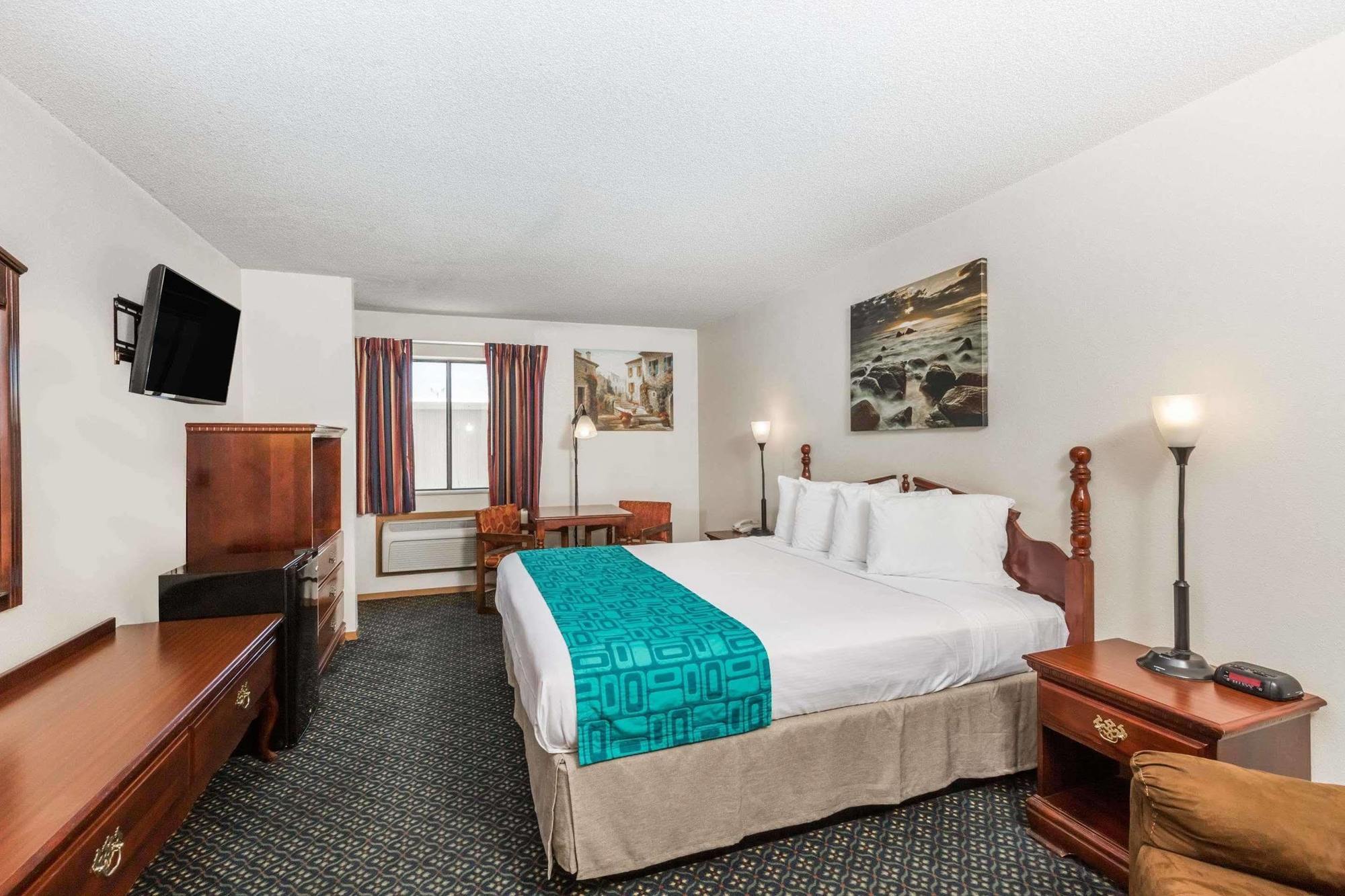 Howard Johnson By Wyndham Wichita Airport Eksteriør bilde